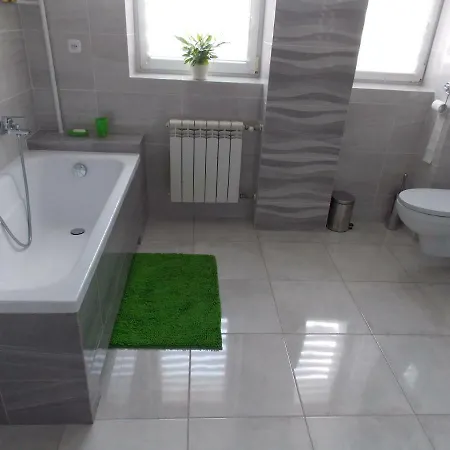 Noclegi Zator * 자토르