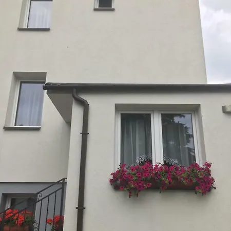 Noclegi Zator 홈스테이 *